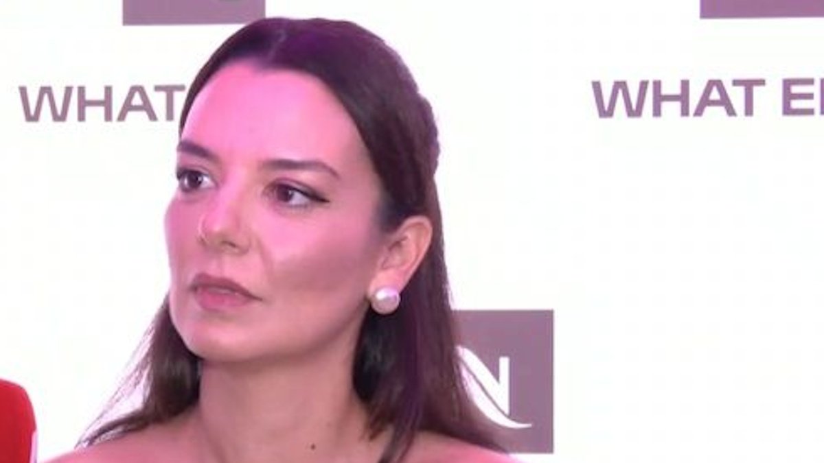 Νικολέττα Ράλλη: «Πολλά ζευγάρια μένουν σε ένα σπίτι χωρισμένοι γιατί μπορεί να μην βγαίνουν οικονομικά»