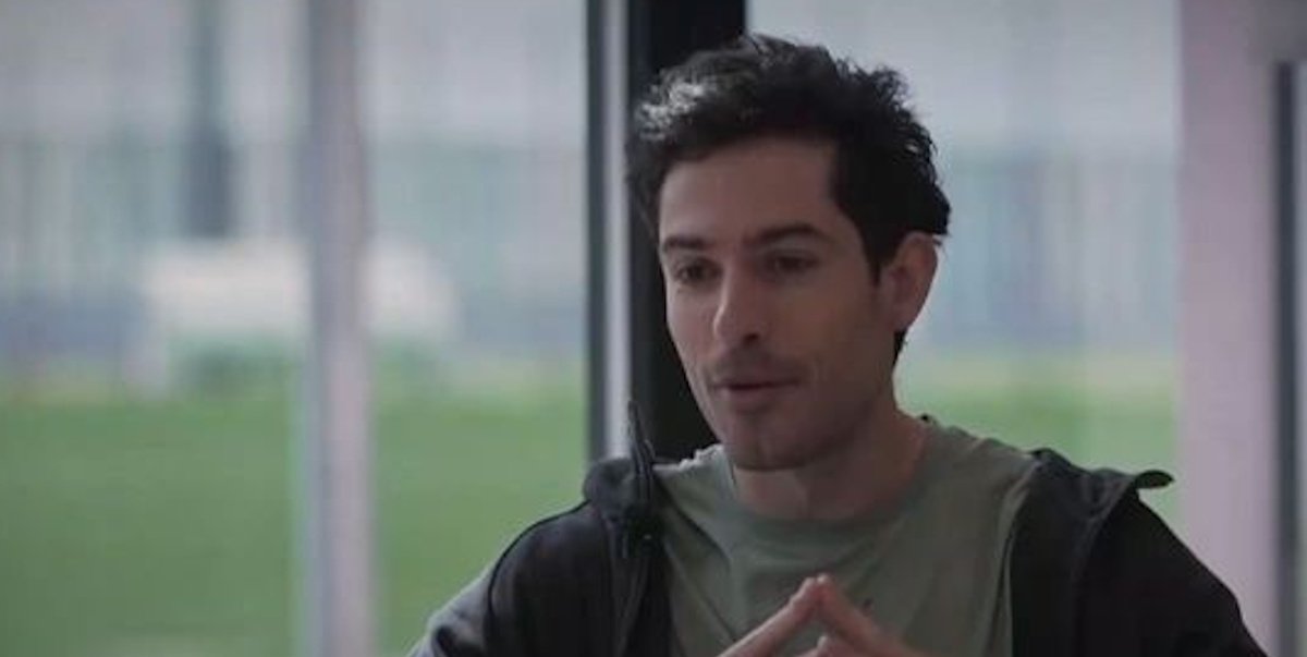 Μίλτος Τεντόγλου: «Με κάνει χαρούμενο να παίζω video games – Στην Πηνελόπη δεν αρέσει»