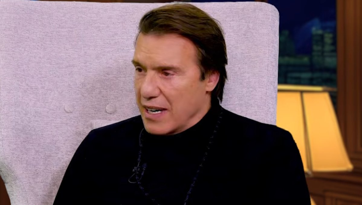 Στράτος Τζώρτζογλου: «Άρχισα να βλέπω άλλες γυναίκες πιο σεξουαλικά – Δεν ήθελα να την πληγώσω»