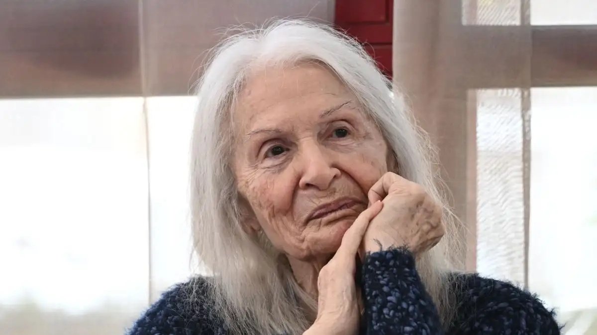 Μπέτυ Βαλάση: Η ζωή της «Λωξάντρας», ο έρωτας με τον Τίτο Βανδή και η εξομολόγηση του γιου της για τα δύσκολα τελευταία χρόνια